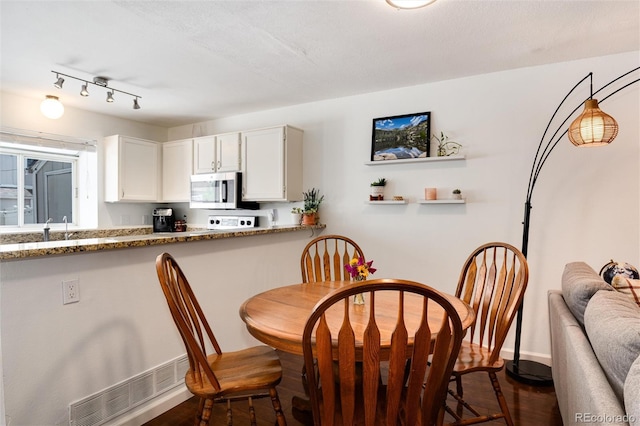 9661 W Chatfield Ave Unit B, Littleton, CO 80128 - photo 9