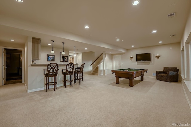 playroom with light carpet, visible vents, a dry bar, and pool table