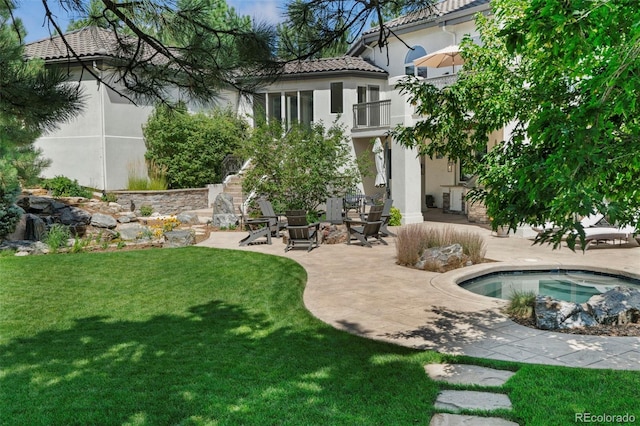 view of yard with a patio