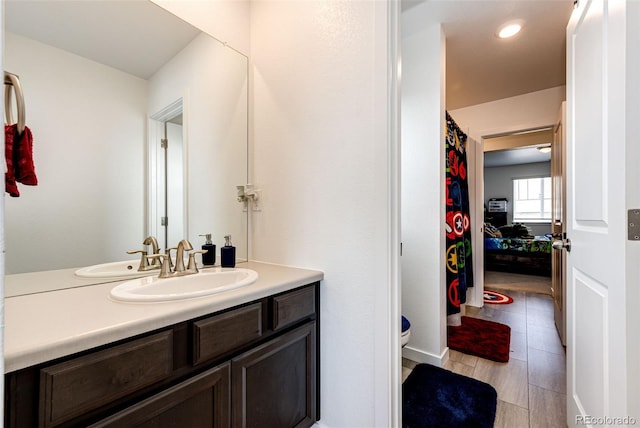 960 S De Gaulle Ct, Aurora, CO 80018 - bathroom with vanity