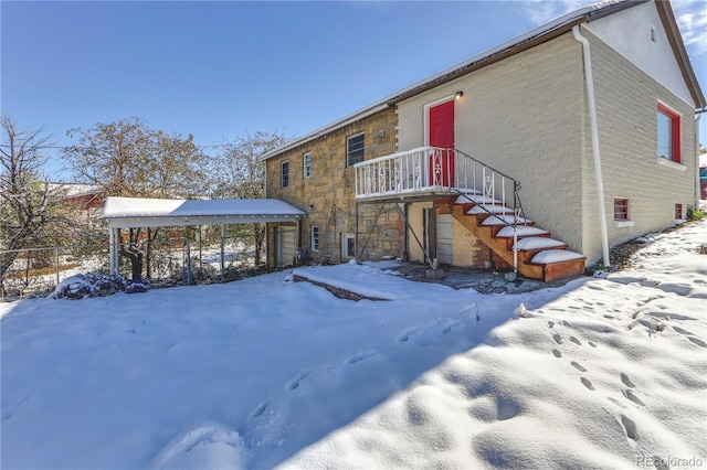 exterior space featuring a carport