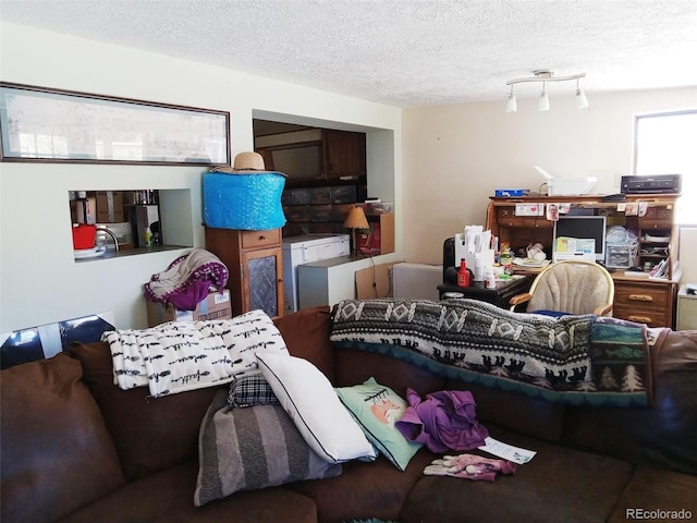 10795 County Road 197 A Unit 105, Nathrop, CO 81236 - living area featuring a textured ceiling