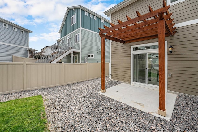 3934 N Quatar Ct, Aurora, CO 80019 - view of patio featuring a pergola