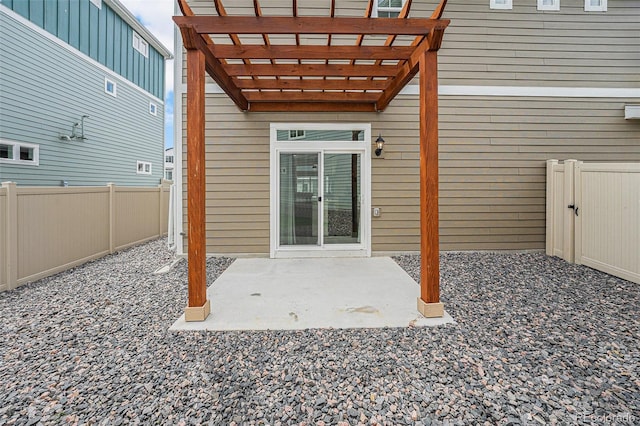 3934 N Quatar Ct, Aurora, CO 80019 - fenced backyard featuring a pergola and a patio