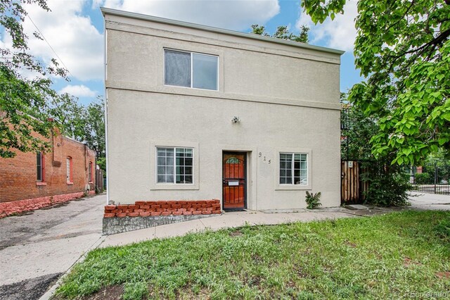 915 26th St, Denver, CO 80205 - front of property with stucco siding
