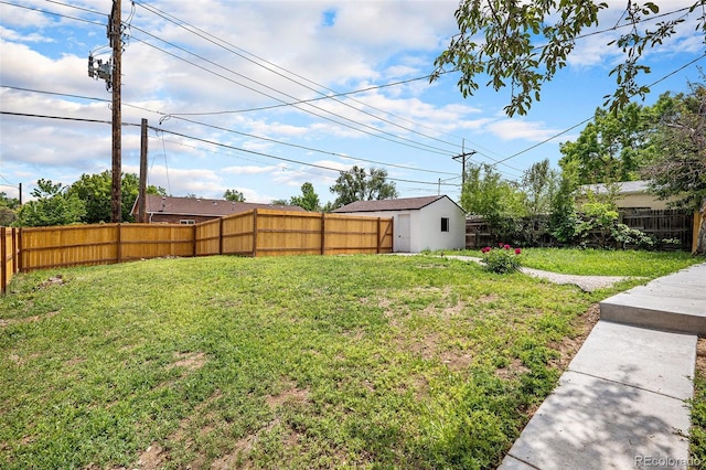 2 S Knox Ct, Denver, CO 80219 - view of yard