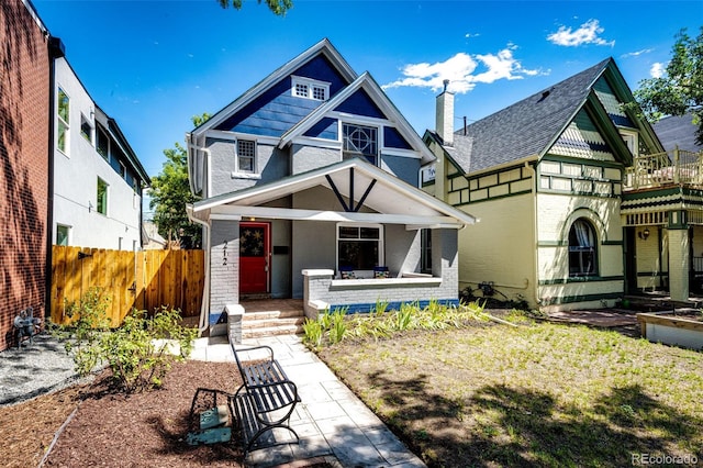 view of front of home featuring a porch