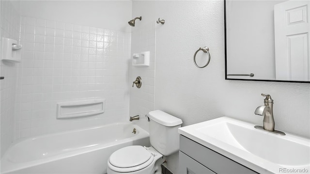 4458 Lyndenwood Pt, Highlands Ranch, CO 80130 - bathroom featuring vanity and shower / bath combination