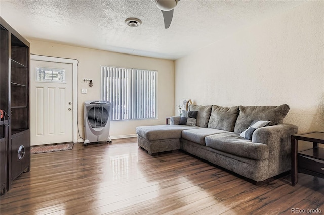 899 Troy St, Aurora, CO 80011 - photo 6
