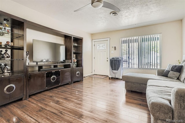 899 Troy St, Aurora, CO 80011 - photo 7