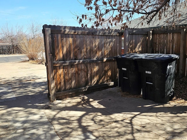 exterior space featuring fence