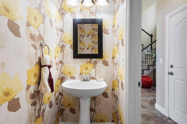 bathroom featuring baseboards