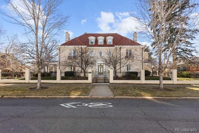 view of front of house