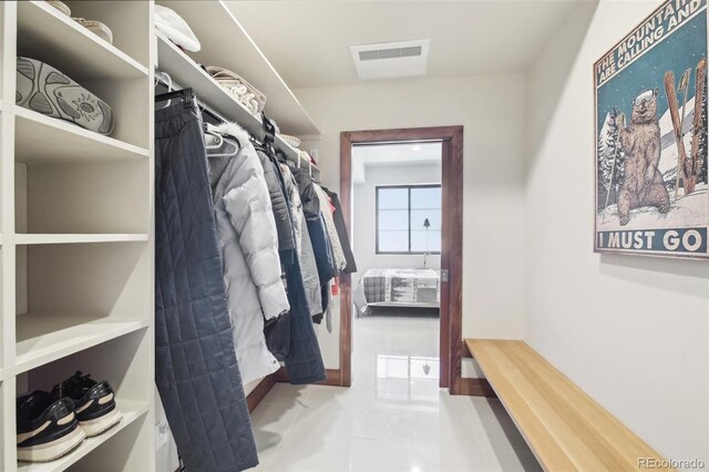 784 Grand Horizon Vw, Manitou Springs, CO 80829 - walk in closet featuring tile patterned floors