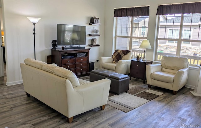 22345 E Bailey Pl, Aurora, CO 80016 - living room with wood finished floors and baseboards