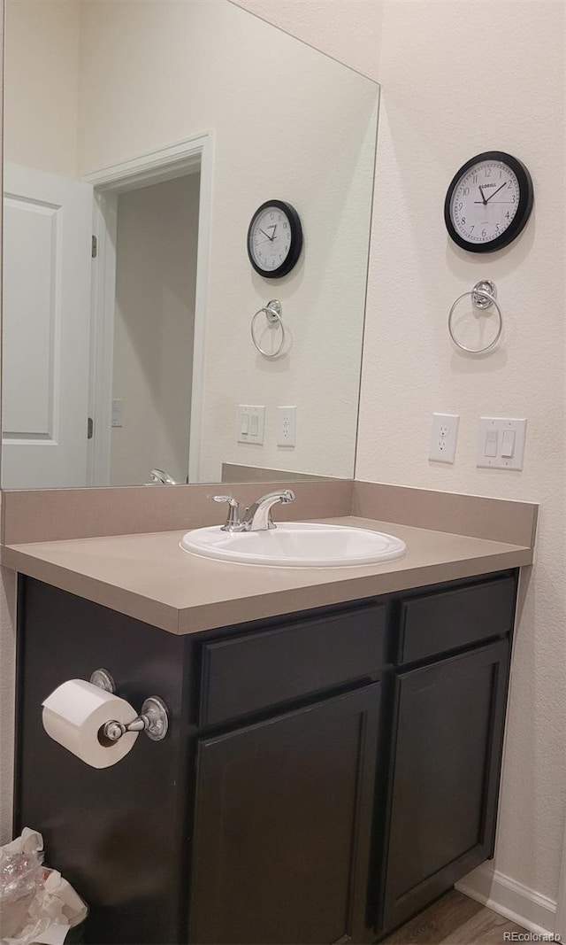 22345 E Bailey Pl, Aurora, CO 80016 - bathroom with vanity