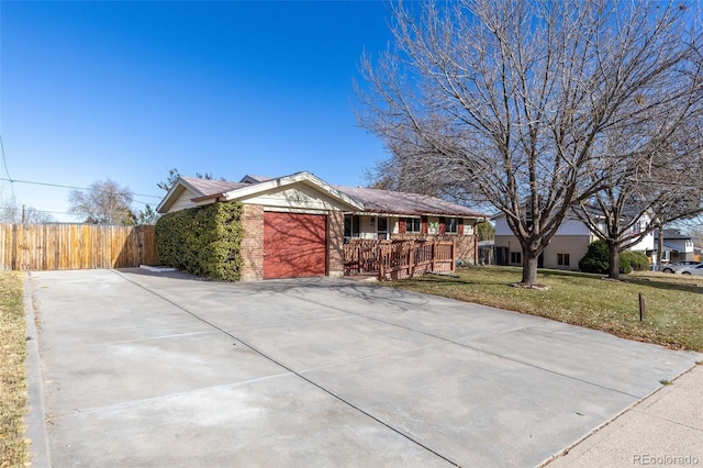 ranch-style home with a front lawn