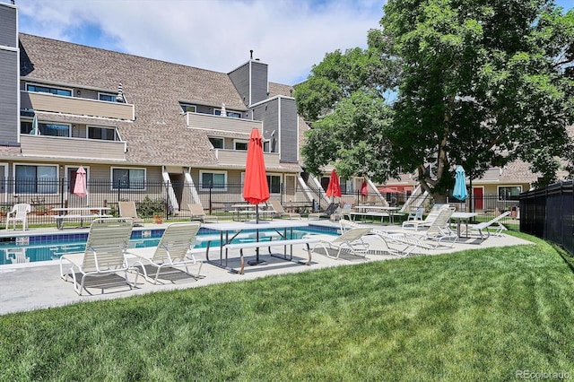 5250 S Huron Way Unit 5-308, Littleton, CO 80120 - community pool with a patio