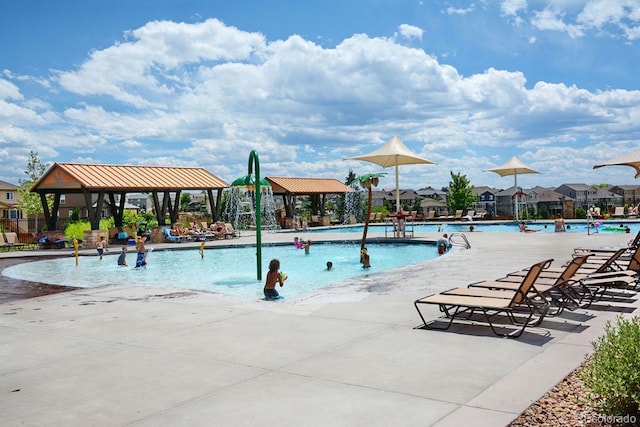 22466 E Layton Cir, Aurora, CO 80015 - community pool with a gazebo