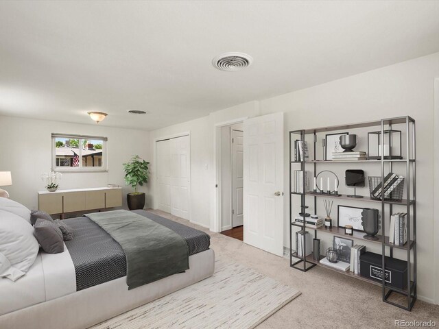 945 Emerald St, Broomfield, CO 80020 - bedroom with carpet flooring and a closet