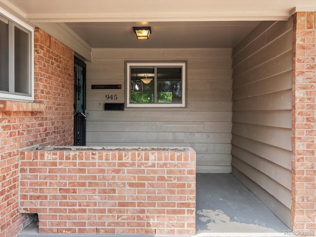 945 Emerald St, Broomfield, CO 80020 - exterior view of brick siding