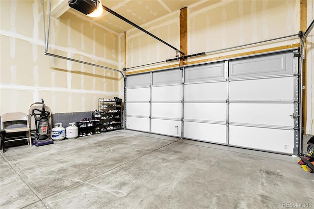 6484 N Ceylon Ct, Denver, CO 80249 - garage with a garage door opener