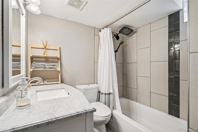 6066 Simms St, Arvada, CO 80004 - bathroom with vanity, shower / tub combo with curtain, a textured ceiling, and a textured wall