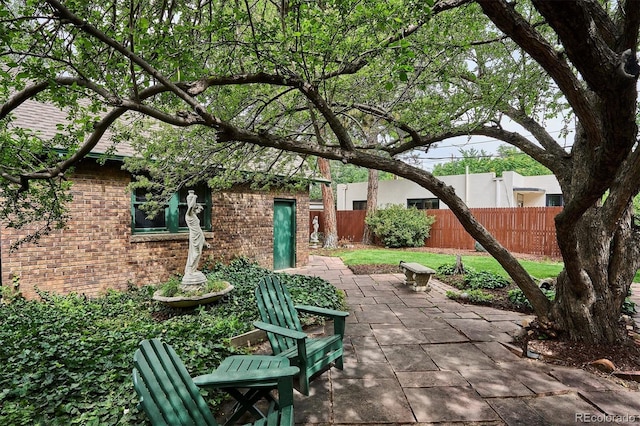 2201 Cherry St, Denver, CO 80207 - view of patio