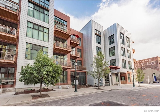 3100 Huron St Unit 3P, Denver, CO 80202 - view of apartment building / complex