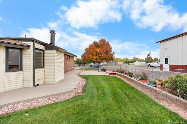 view of yard with a patio area