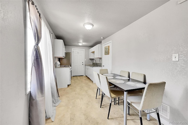 7831 Hollywood St, Commerce City, CO 80022 - photo 3