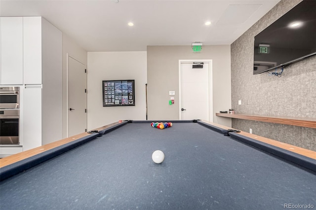 game room featuring pool table and recessed lighting