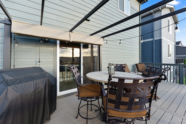 deck featuring outdoor dining space