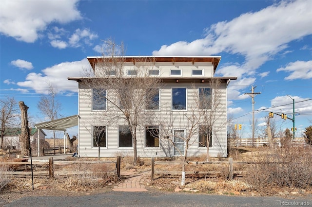 view of italianate house