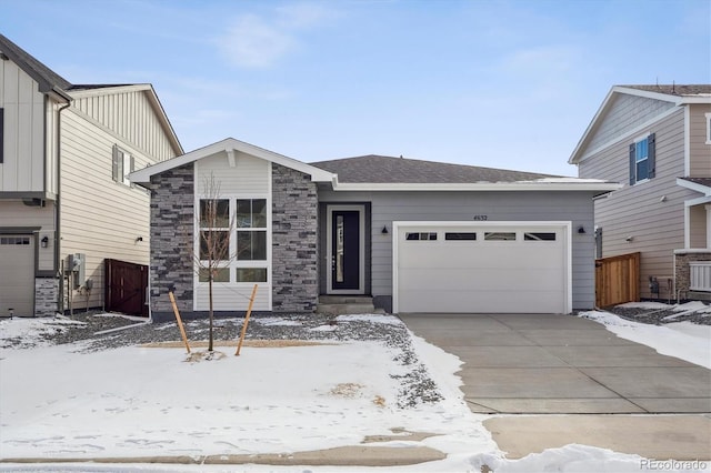 view of front facade featuring a garage