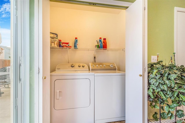 5320 E 100th Dr, Thornton, CO 80229 - washroom with washer and dryer