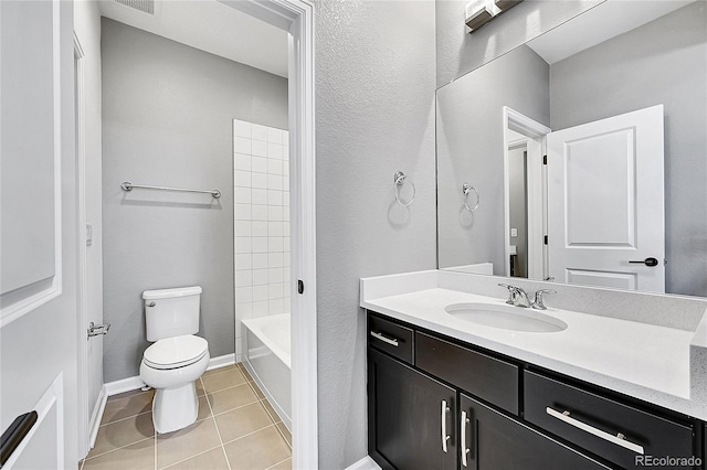 full bathroom featuring baseboards, vanity, toilet, and tile patterned floors