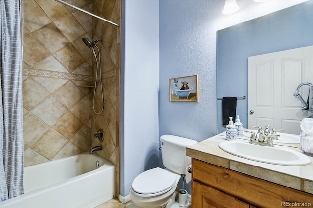 15501 E 112th Ave Unit 20C, Commerce City, CO 80022 - bathroom with shower / bath combo with shower curtain, vanity, toilet, and a textured wall