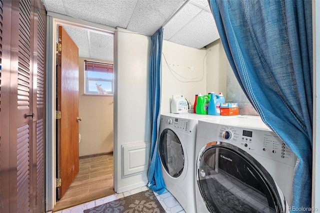 16225 W 74th Dr, Arvada, CO 80007 - laundry area featuring washer and clothes dryer