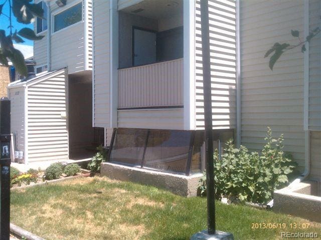view of property exterior