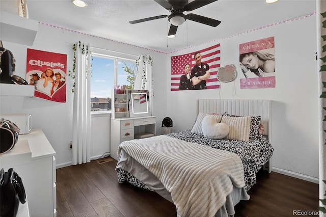 24703 E Kansas Cir, Aurora, CO 80018 - photo 29