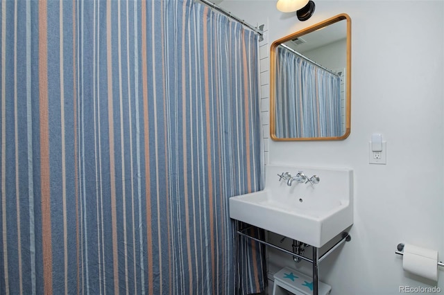 747 N Downing St, Denver, CO 80218 - bathroom featuring a sink