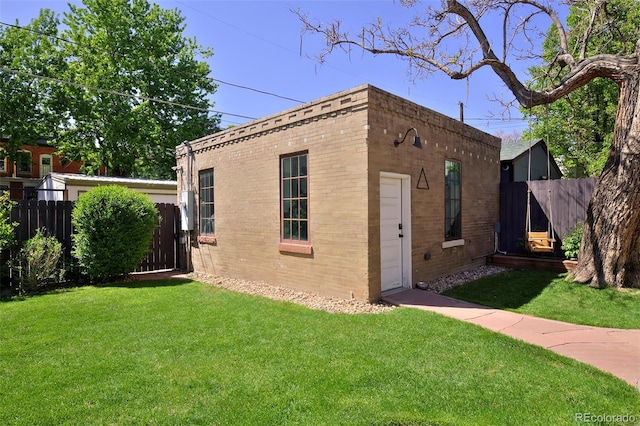 747 N Downing St, Denver, CO 80218 - view of outbuilding with an outdoor structure