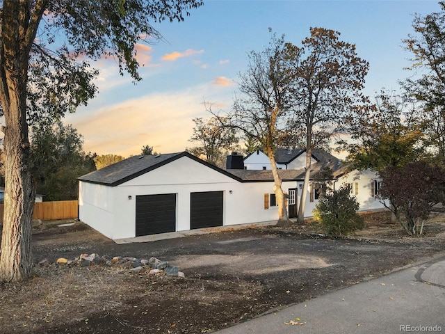 view of front facade featuring a garage