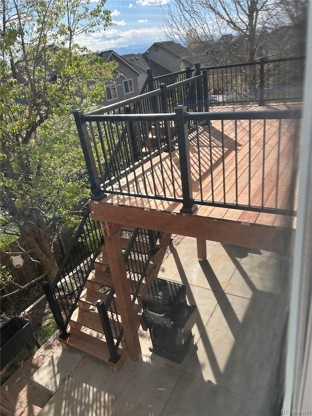 22778 E Alamo Ln, Aurora, CO 80015 - wooden deck with stairs