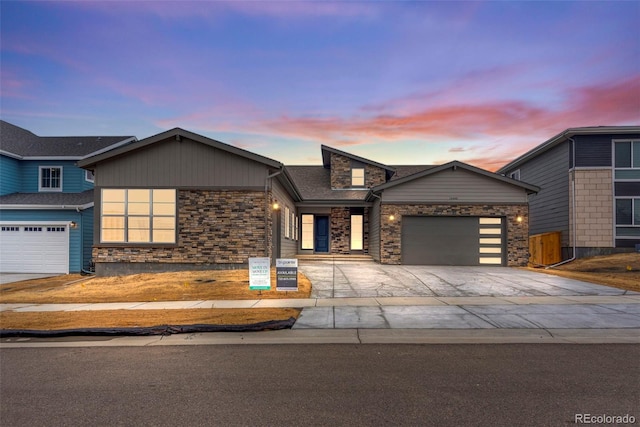 view of front of property featuring a garage