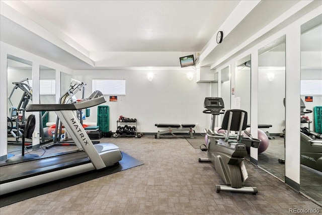 workout room with carpet flooring