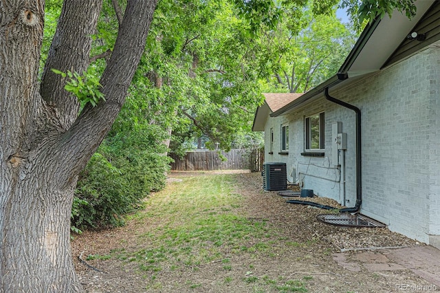 10051 E Walsh Pl, Denver, CO 80247 - view of yard