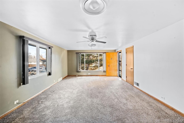 3131 S Washington St, Englewood, CO 80113 - unfurnished room with carpet floors and a ceiling fan