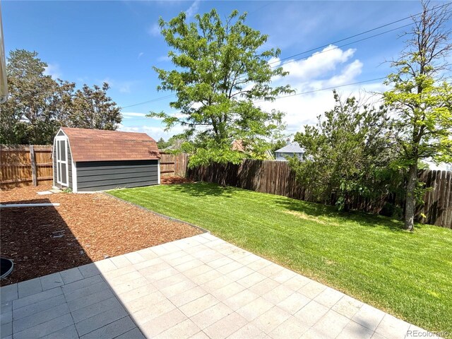 18073 E Belleview Pl, Centennial, CO 80015 - view of yard with a patio area